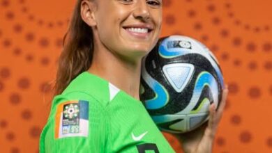 Ashleigh Plumptre Biography