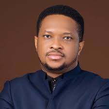 Lawrence Oyor Biography